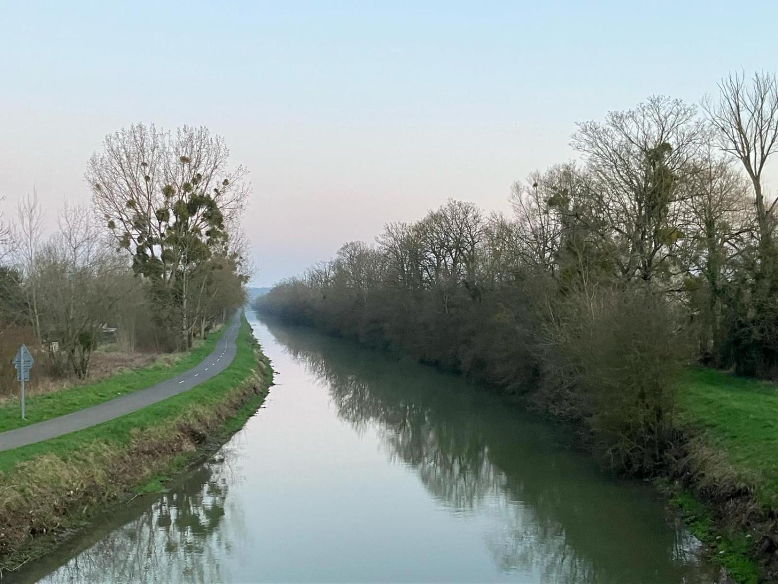 Du Panier Au Gite Vouziers Extérieur photo